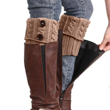 Laden Sie das Bild in den Galerie-Viewer, Stricksocken für Stiefel
