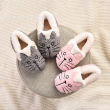 Laden Sie das Bild in den Galerie-Viewer, Süße Katzen Plüsch Slippers für Kinder
